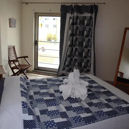 Apartamento T1 Centro De Carvoeiro カルヴォエイロ
